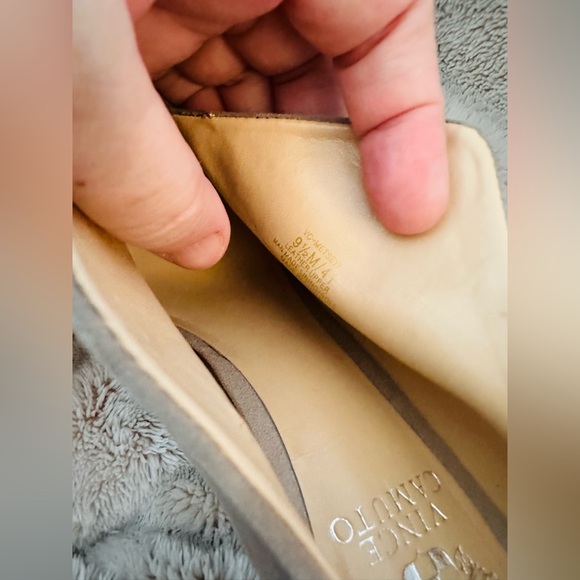 Vince Camuto Suede Taupe Pumps - Picture 10 of 10
